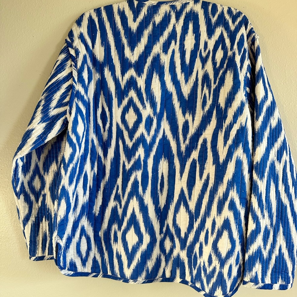 Blue and White Ikat Pattern Jacket by Anthropologie women’s size M - Picture 5 of 13
